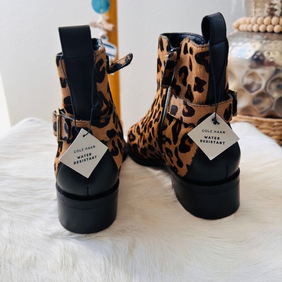 Cole haan women's Kimberly waterproof leopard print ankle booties. Size 9 - Picture 2 of 16